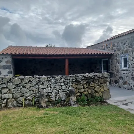 Casa Da Vitoria * Santa Cruz da Graciosa
